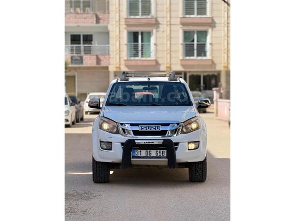 Galeriden Isuzu D-Max 2.5 4x4 V-Cross 2014 Model Hatay 208.000 km