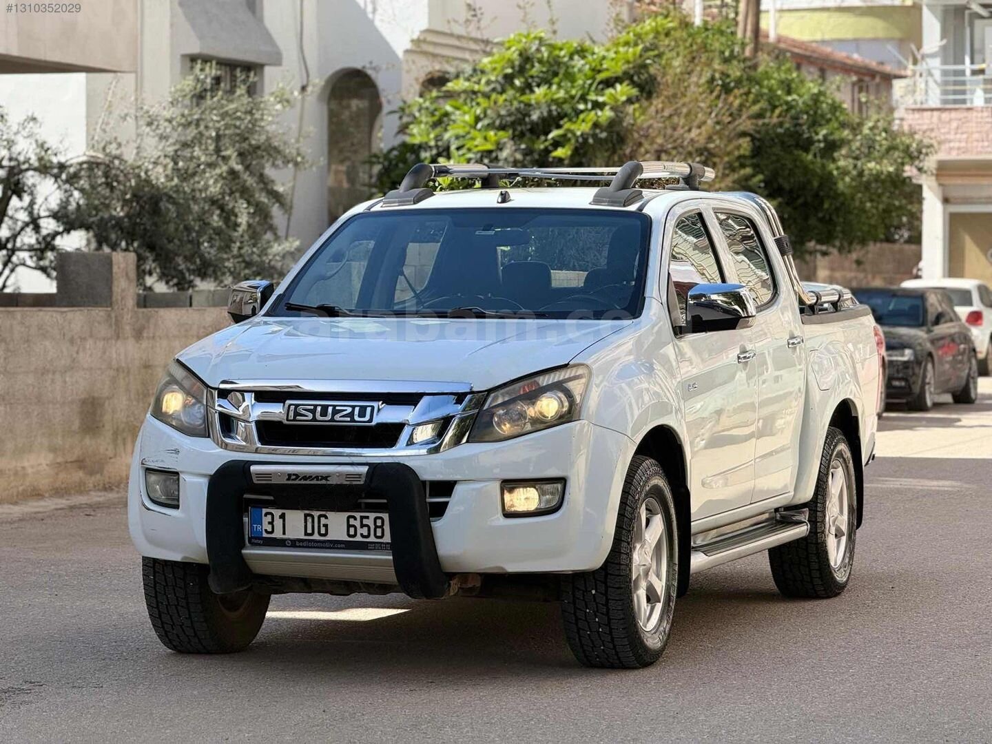 Galeriden Isuzu D-Max 2.5 4x4 V-Cross 2014 Model Hatay 208.000 km Beyaz 3