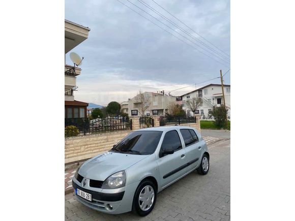 Sahibinden Renault Clio 1.4 Privilege 2004 Model 