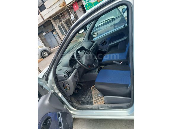 Galeriden Renault Clio 1.4 RTA 2001 Model Konya