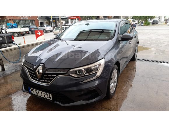 Sahibinden Renault Megane 1.3 TCe Joy 2022 Model