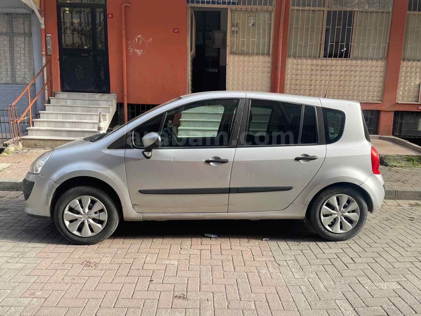 Sahibinden Renault Modus 1.4 Authentique 2009 Model İstanbul 162.000 km Gri 6