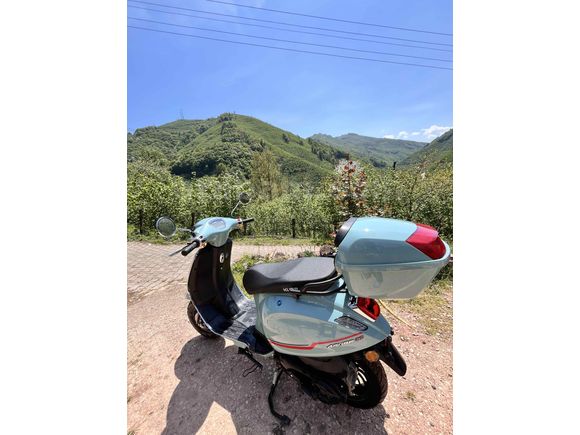 Sadece 600 
km de Kuba Azure 50  
