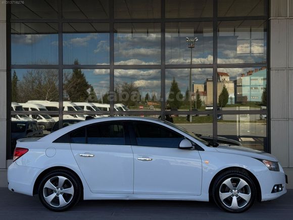 Vefa&Otomotiv'den CRUZE
