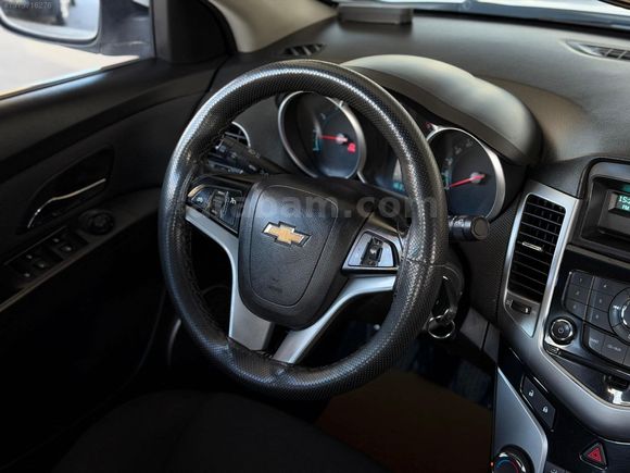 Vefa&Otomotiv'den CRUZE