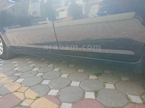 Sahibinden Ford C-Max 1.6 Trend 2004 Model
