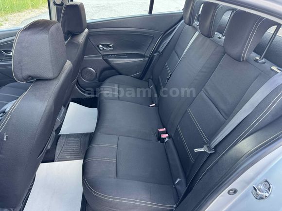 RENAULT/FLUENCE/TOUCH-PLUS/OTOMATİK/MASRAFSIZ/BAKIMLI/AİLE ARACI 