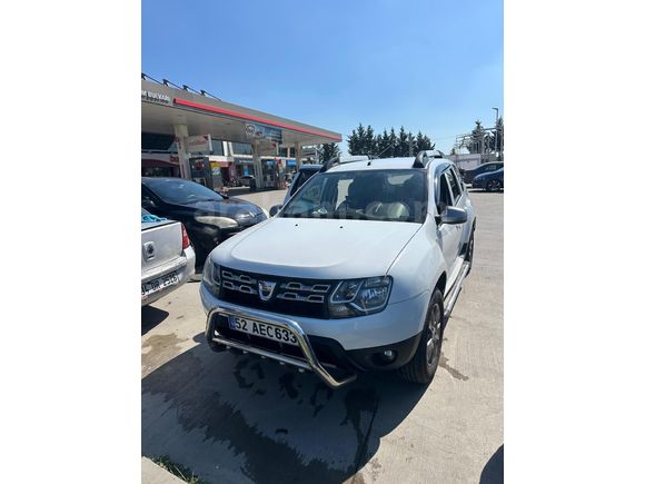 Sahibinden Dacia Duster 1.5 dCi Laureate 2016 Model  340.000 km Beyaz