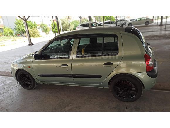 Sahibinden Renault Clio 1.4 Privilege 2003 Model
