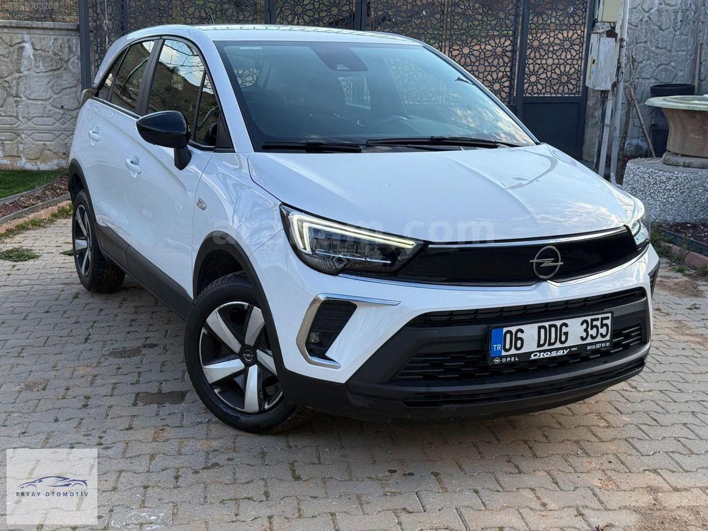 2022 Crossland 1.2 T Değişensiz-Boyasız-Nokta Eziksiz-64 Km 1