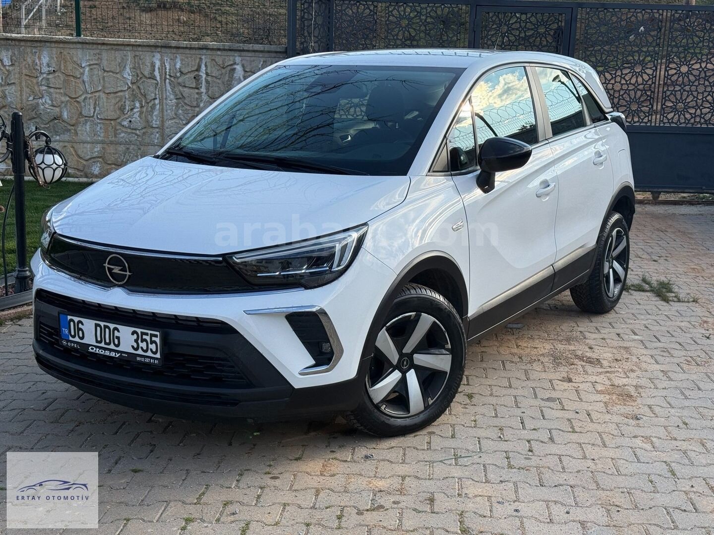 2022 Crossland 1.2 T Değişensiz-Boyasız-Nokta Eziksiz-64 Km 3