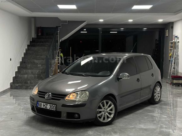 VW GOLF 5 DEĞİŞENSİZ DÜŞÜK KM OTOMATİK FÜME RENK 3 PARÇA BOYALI