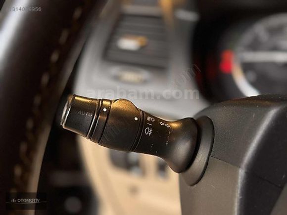 db OTOMOTİV 2013 RENAULT LATITUTE 1.5 PRİVİLEGE CAM TAVAN OTM.