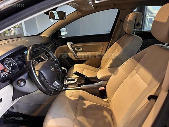 db OTOMOTİV 2013 RENAULT LATITUTE 1.5 PRİVİLEGE CAM TAVAN OTM.