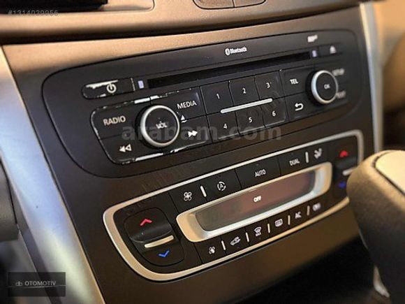 db OTOMOTİV 2013 RENAULT LATITUTE 1.5 PRİVİLEGE CAM TAVAN OTM.