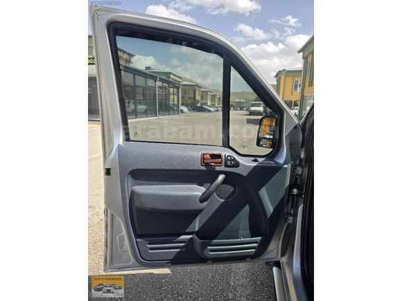 FORD CONNECT 1.8 TDCİ 75 HP DELÜX 2009 MODEL//250 BİNDE