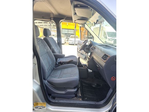 FORD CONNECT 1.8 TDCİ 75 HP DELÜX 2009 MODEL//250 BİNDE