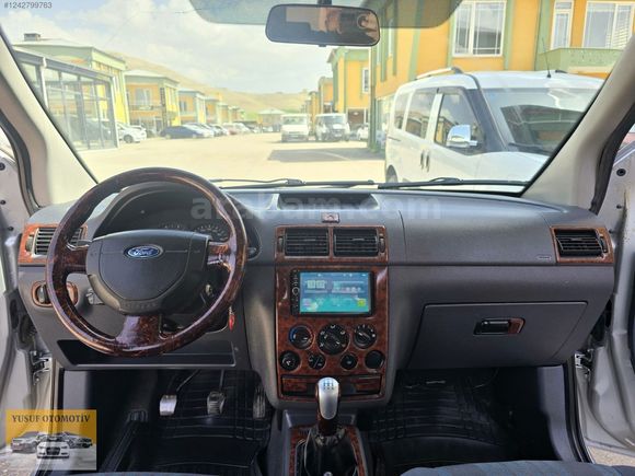 FORD CONNECT 1.8 TDCİ 75 HP DELÜX 2009 MODEL//250 BİNDE