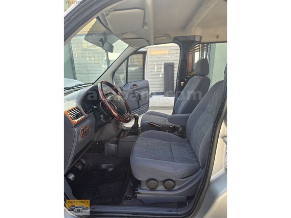FORD CONNECT 1.8 TDCİ 75 HP DELÜX 2009 MODEL//250 BİNDE