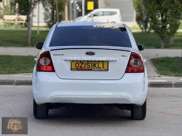 ÖZ IŞIKLI OTOMOTİVDEN 2010 FORD FOCUS 95 HP 3 LOKAL