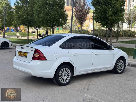 ÖZ IŞIKLI OTOMOTİVDEN 2010 FORD FOCUS 95 HP 3 LOKAL