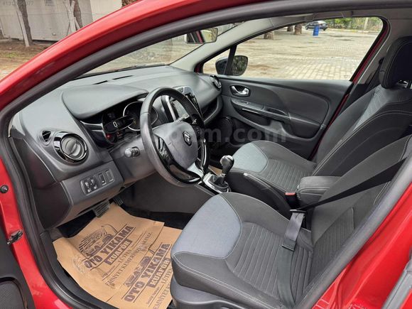 HACIOĞLU'DAN 2015 OTOMATİK 110 BİN KM CLİO İCON