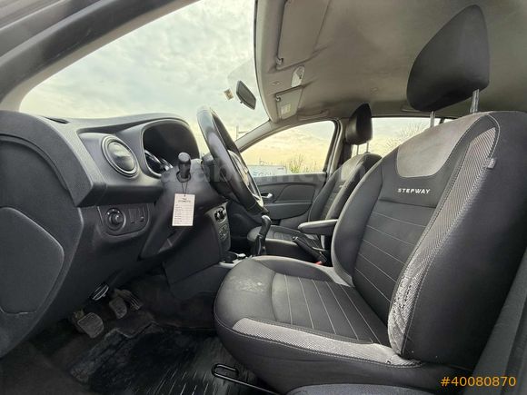 1984 OTOMOTİV'DEN DACİA SANDERO STEPWAY 0.9 TCE MANUEL