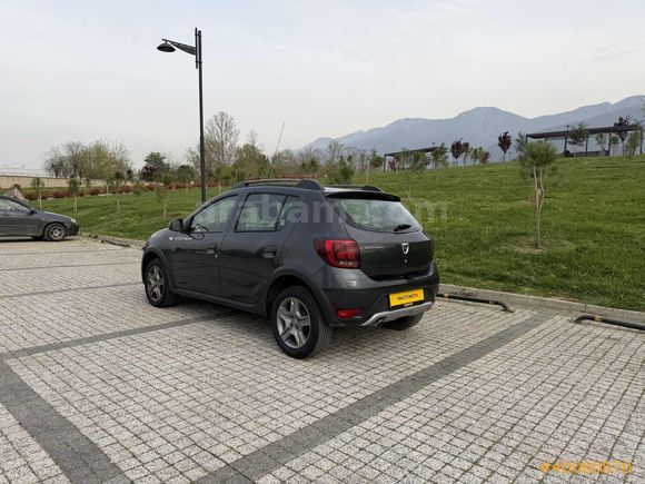 1984 OTOMOTİV'DEN DACİA SANDERO STEPWAY 0.9 TCE MANUEL