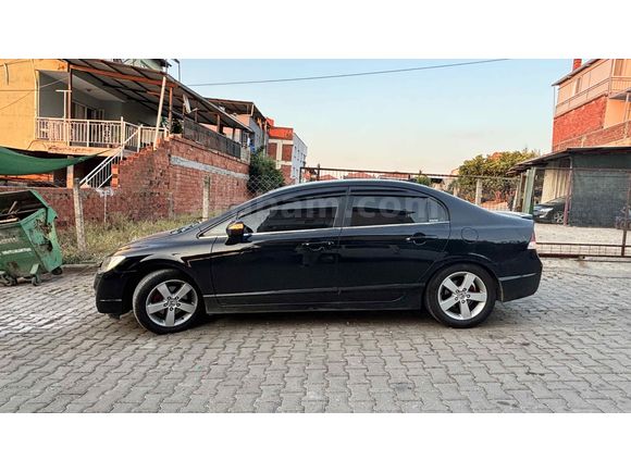 Sahibinden Honda Civic 1.6i VTEC Premium 2010 Model 