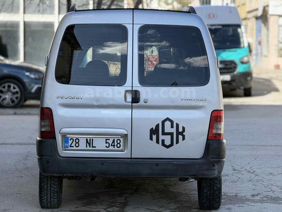 Sahibinden Peugeot Partner 1.9 D 2009 Model 