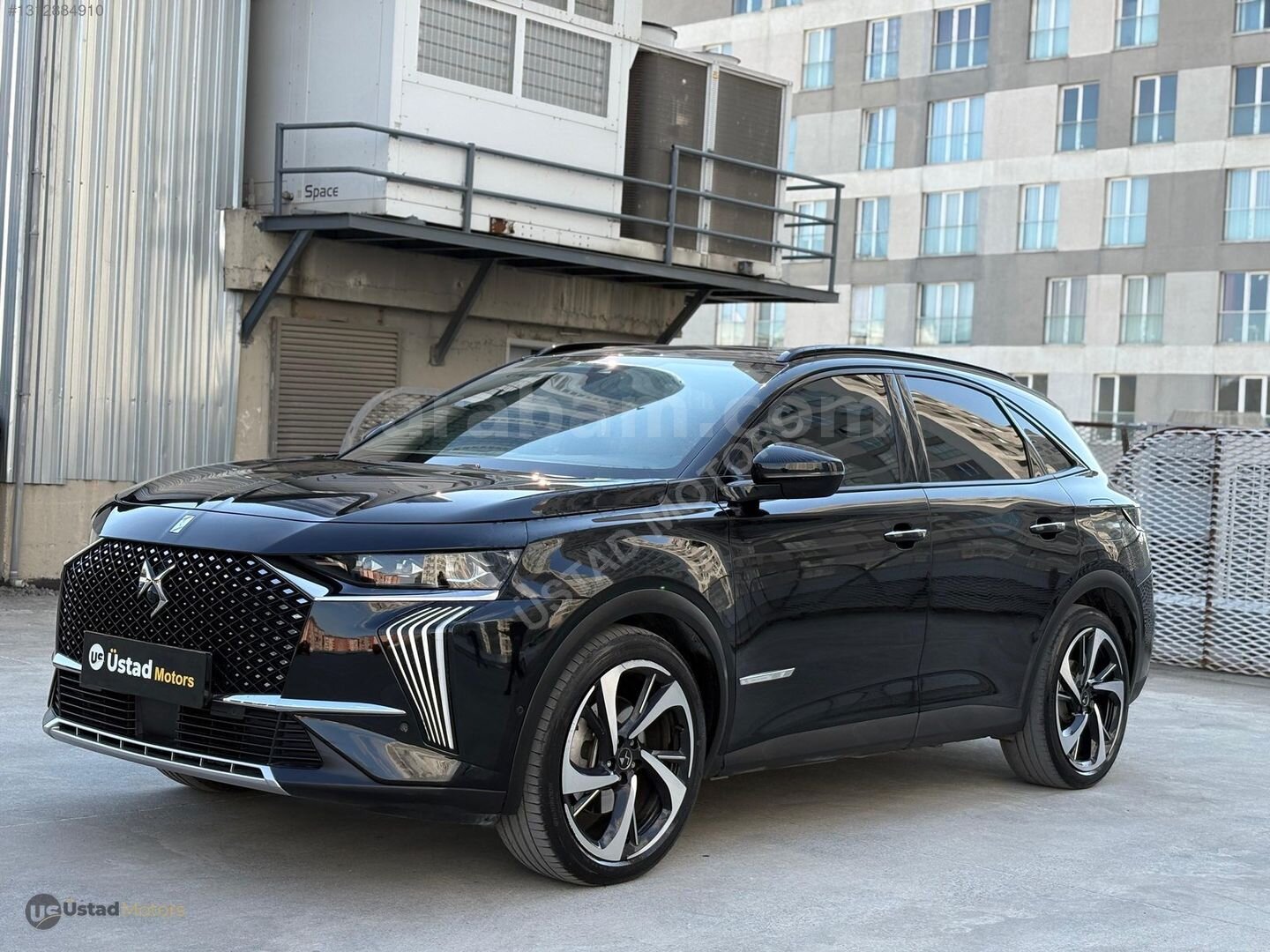 ÜSTAD MOTORS DSAutomobiles DS7CROSSBACK1.6 HYBRİD ESPRİTDEVOYAGE 1
