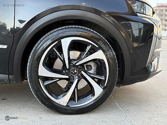 ÜSTAD MOTORS DSAutomobiles DS7CROSSBACK1.6 HYBRİD ESPRİTDEVOYAGE