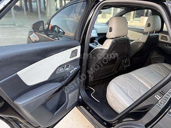 ÜSTAD MOTORS DSAutomobiles DS7CROSSBACK1.6 HYBRİD ESPRİTDEVOYAGE