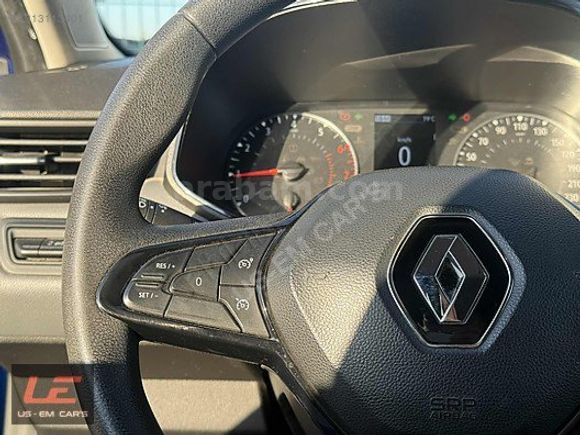 2022 Boyasız TESLA EKRAN CLİO LACİVERT