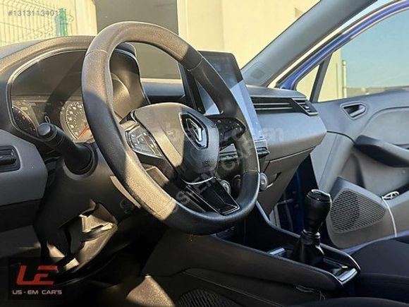 2022 Boyasız TESLA EKRAN CLİO LACİVERT