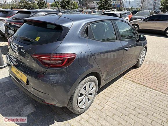 SUZUKİ & MG BAYİİNDEN OTOMATİK CLİO JOY