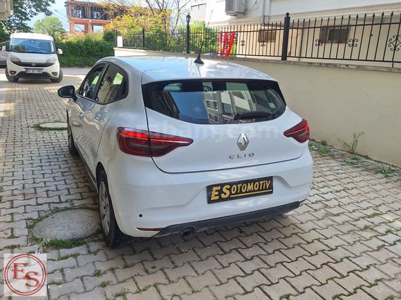 2021 CLİO 1.0 TCE OTOMATİK VİTES 160 BİNDE