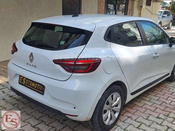 2021 CLİO 1.0 TCE OTOMATİK VİTES 160 BİNDE