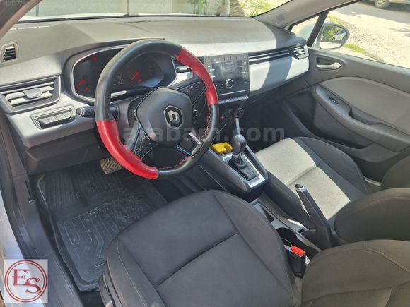 2021 CLİO 1.0 TCE OTOMATİK VİTES 160 BİNDE