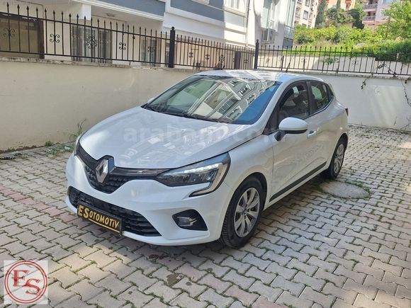 2021 CLİO 1.0 TCE OTOMATİK VİTES 160 BİNDE