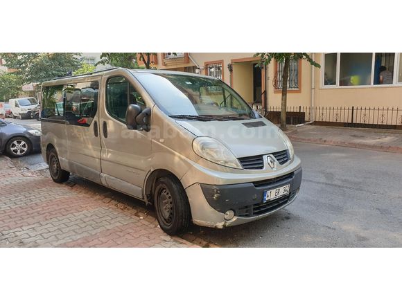 Sahibinden Renault Trafic Passenger 2.0 dCi 2012 Model  560.000 km Gri