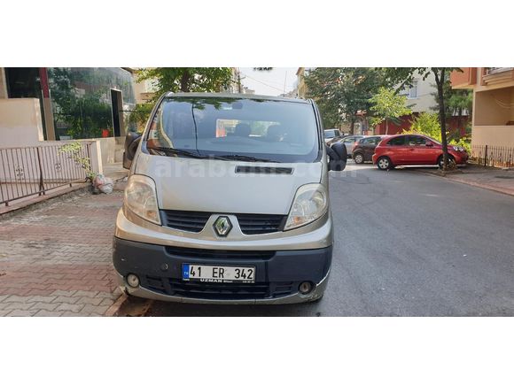 Sahibinden Renault Trafic Passenger 2.0 dCi 2012 Model  560.000 km Gri