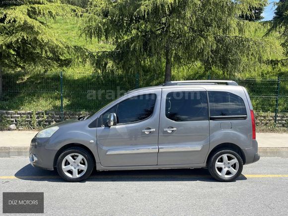 DÜZ MOTORS PEUGEOT PARTNER 1.6 HDİ CAM TAVAN DEĞİŞENSİZ BOYASIZ