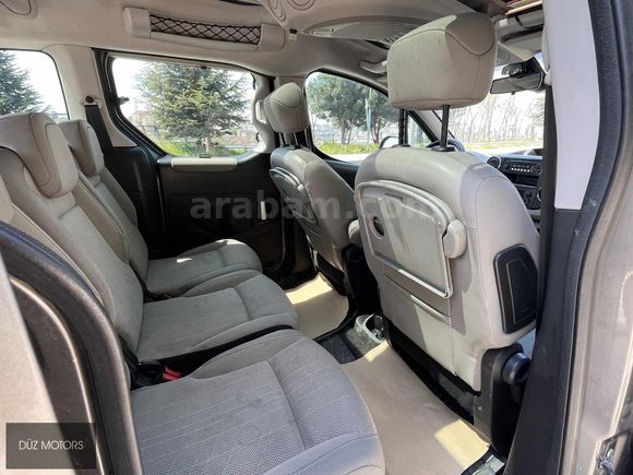 DÜZ MOTORS PEUGEOT PARTNER 1.6 HDİ CAM TAVAN DEĞİŞENSİZ BOYASIZ