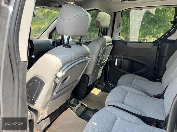 DÜZ MOTORS PEUGEOT PARTNER 1.6 HDİ CAM TAVAN DEĞİŞENSİZ BOYASIZ