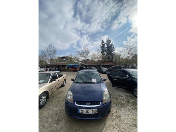 Sahibinden Ford Fiesta 1.4 TDCi Comfort 2005 Model 