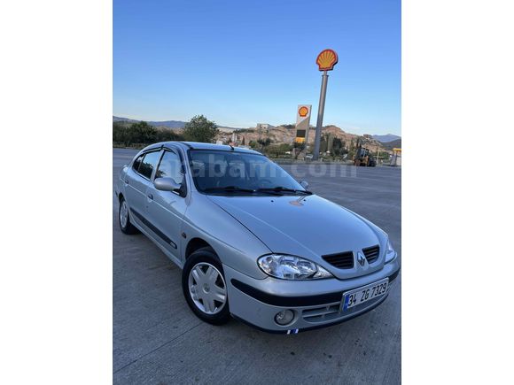 Düşük Km Yeni Muayeneli Megane 1 1.6