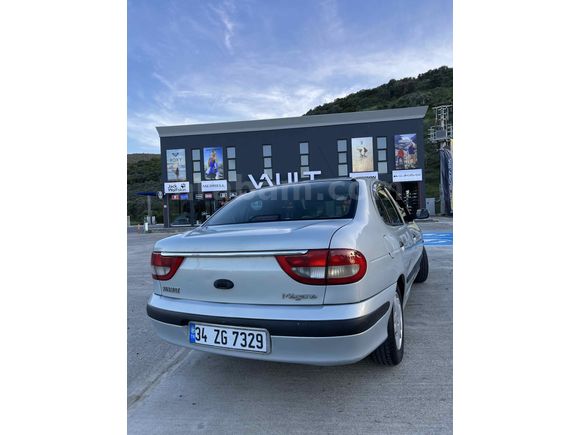 Düşük Km Yeni Muayeneli Megane 1 1.6