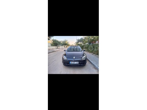 Sahibinden Renault Megane 1.5 dCi Sport Tourer Privilege 2011 Model Eskişehir 192.000 km Gri (metalik)
