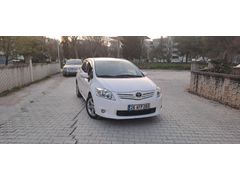 Sahibinden Toyota Auris 1.4 D-4D Comfort Extra 2012 Model